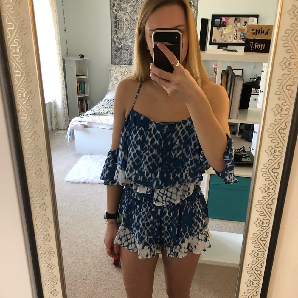 Two piece blue and white set size M